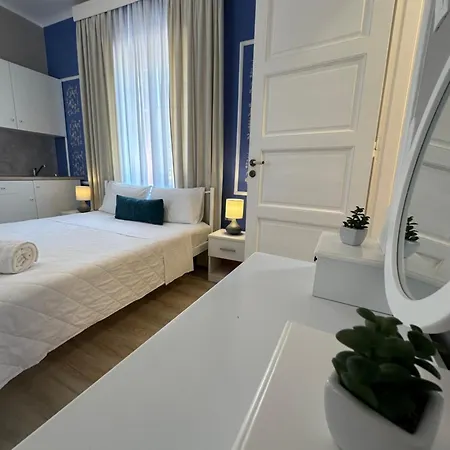 Iris Garden شقة فندقية