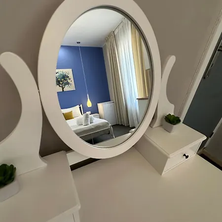 Iris Garden Apartahotel 4*