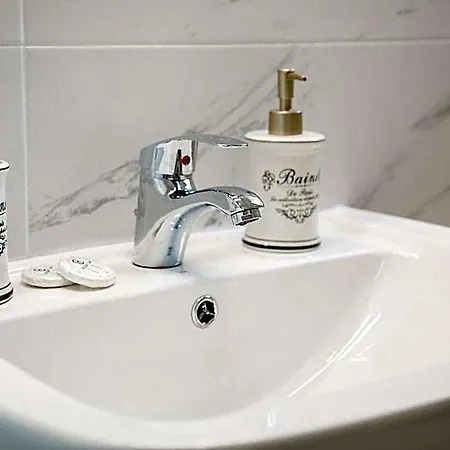 Apartahotel Iris Garden 4*